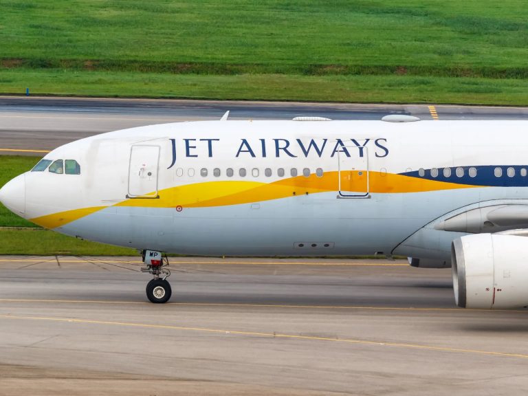 Jet Airways Ready to Fly : Many New Vacancies जेट एयरवेज फिर से उड़ान भरने को तैयार