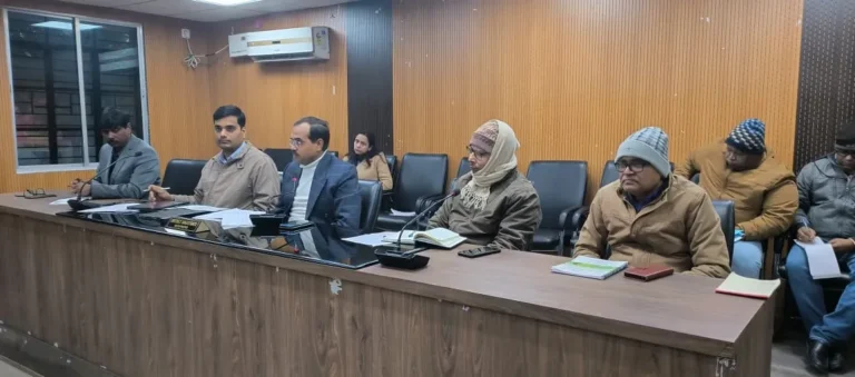 दो दिवसीय राज्यस्तरीय युवा महोत्सव के आयोजन की तैयारियों की समीक्षा जिलाधिकारी द्वारा