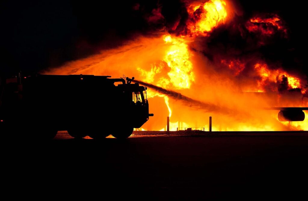 fire, fire fighters, fire department-165575.jpg