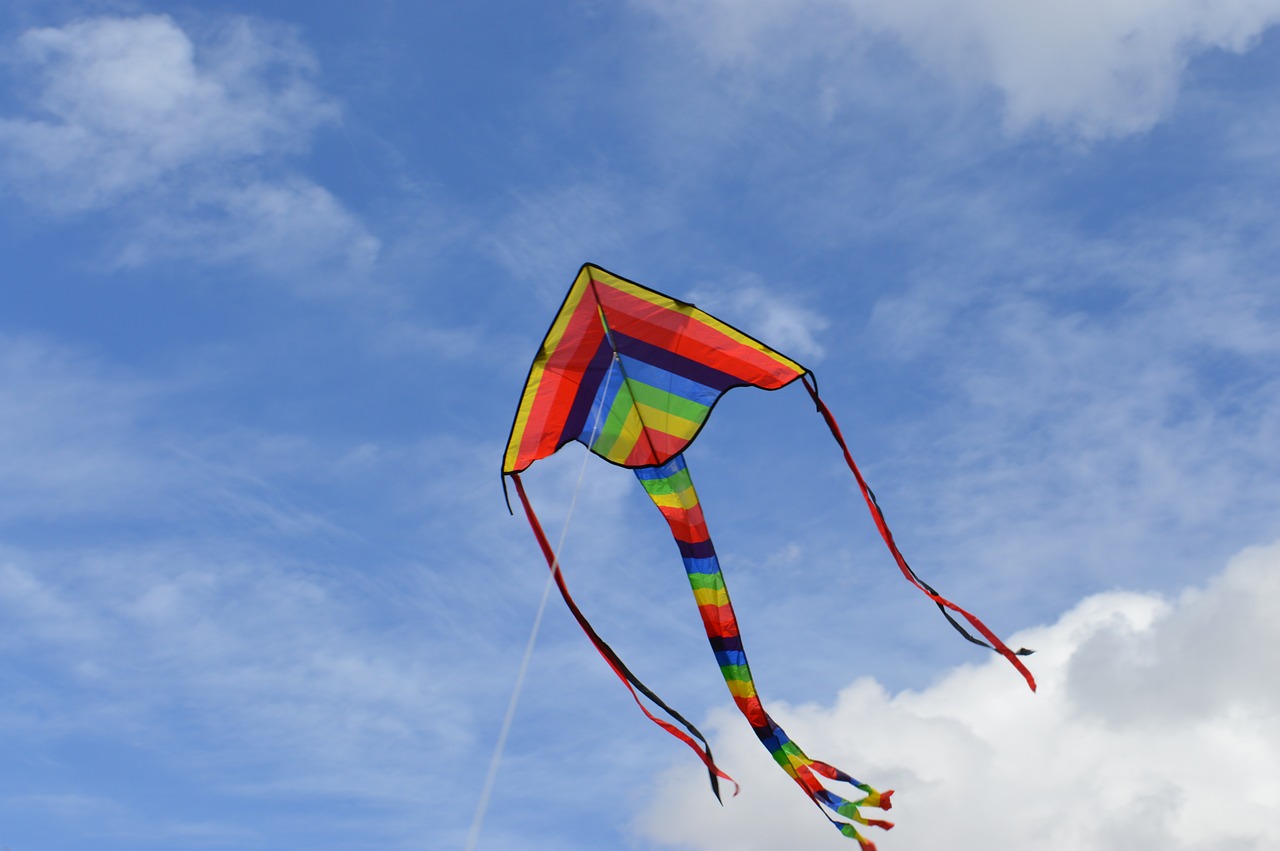 kite, blue, sky-2093235.jpg