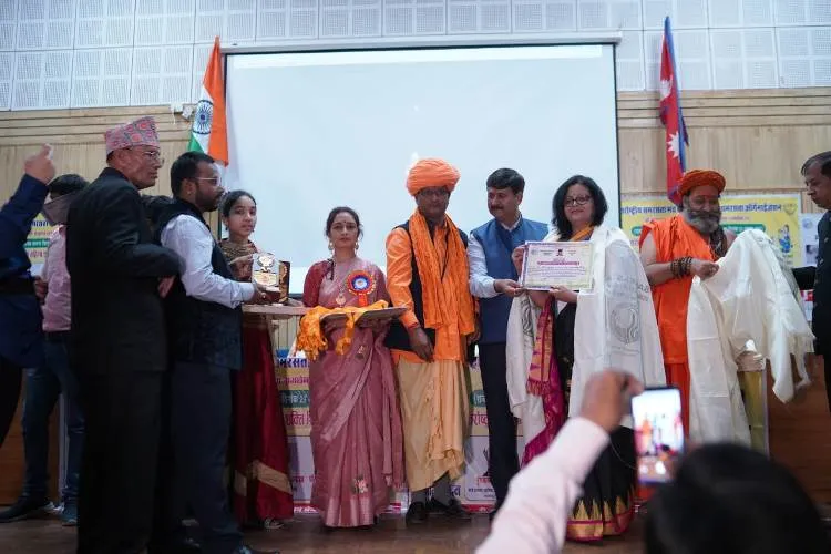 title Dr Neelam Awarded Nari Shakti Shiromani Award