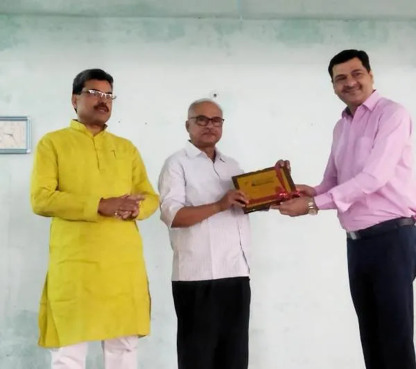 प्रो राजीव झा ,प्राचार्य प्रो ओमप्रकाश राय,डॉ कृष्णा सिंह 