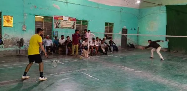 एलएस कॉलेज इंटर बैच बेडमिंटन महिला एवं पुरुष प्रतियोगिता