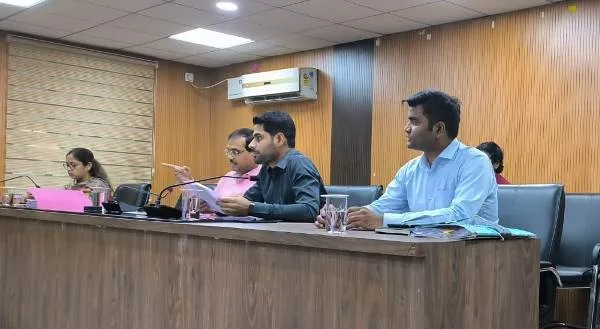 title Muzaffarpur News मुजफ्फरपुर में प्रदूषण नियंत्रण के लिए जिलाधिकारी ने दिए कड़े निर्देश