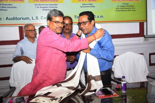 अतिथियों का स्वागत