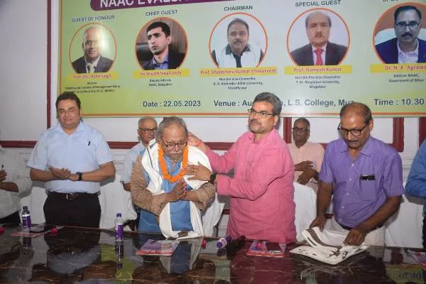 वरिष्ठ साहित्यकार डॉ प्रमोद कुमार सिंह