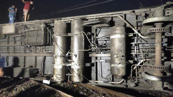 title Coromandel Express Accident Coromandel Express Accident Twitter image