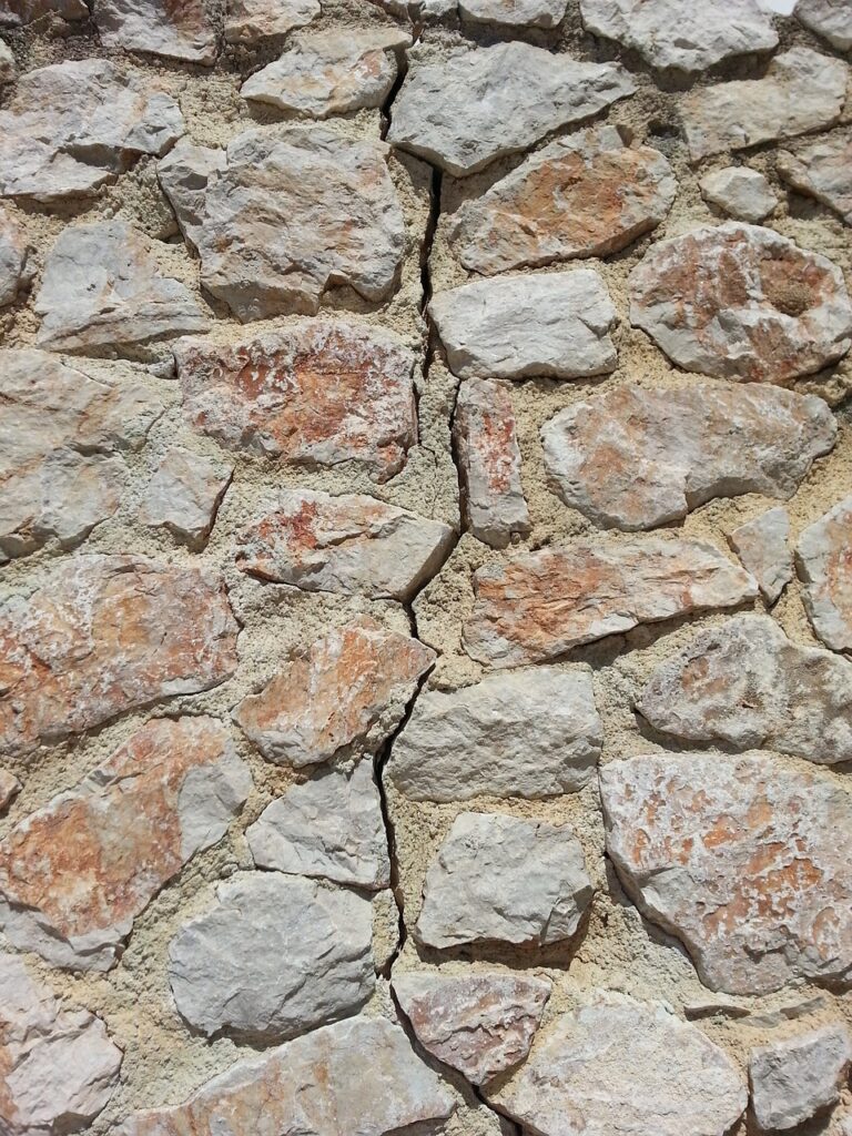 stone wall, natural stone, crack-1350372.jpg