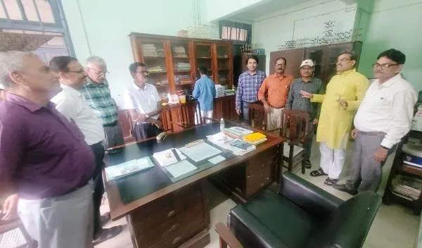 प्रो गोपाल जी