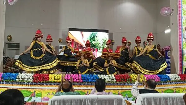 title R.D.S. College R.D.S. College झिझिया नृत्य की प्रस्तुति