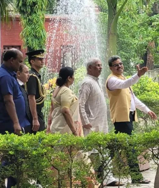 title Governor of Bihar Mr. Rajendra Vishwanath Arlekar Bihar Governor Mr. Rajendra Vishwanath Arlekar in campus with Principal Prof O.P.Rai
