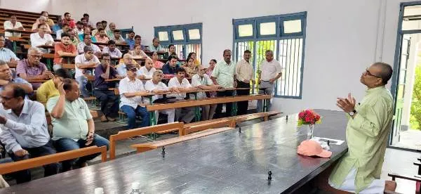 title L.S. College L.S. College में 10 प्वाइंट एजेंडा पर आम बैठक