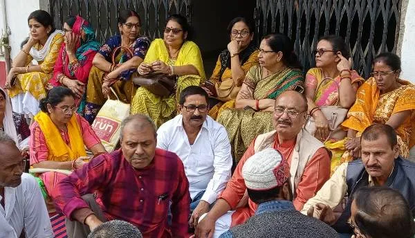 title B.R.A. Bihar University B.R.A. Bihar University में वित्तरहित शिक्षकों के धरने का दूसरा दिन