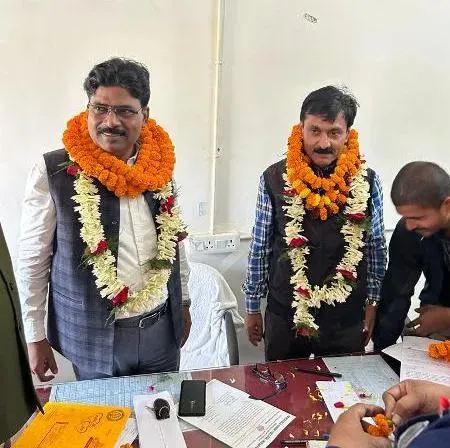 title RDS College Muzaffarpur RDS College Muzaffarpur निवर्तमान अध्यक्ष डॉ रजनीश कुमार गुप्ता /डॉ राजीव को अध्यक्ष का पदभार
