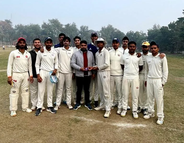 title U19 Cricket Match U19 Cricket Match आदित्य सिन्हा के शानदार शतक की बदौलत क्रिकेट अकादमी मुजफ्फरपुर विजयी