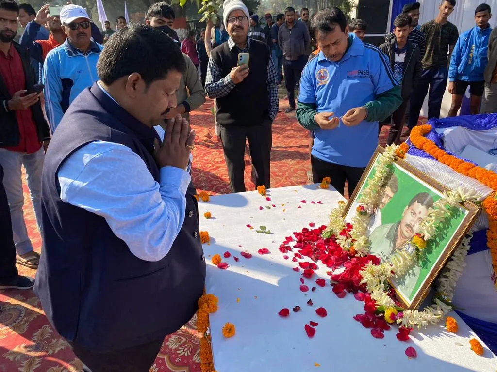 title Golden Mile Relay Race Golden Mile Relay Race