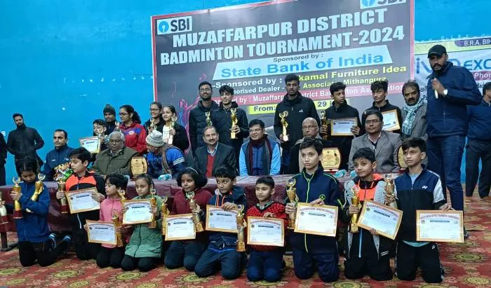 title Muzaffarpur District Badminton सुहानी और सेजल ने Muzaffarpur District Badminton टूर्नामेंट में जीता तिहरा ख़िताब