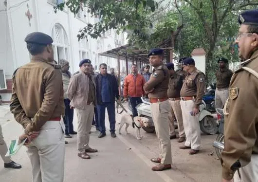title Patna High Court patna High Court को बम से उड़ाने की धमकी से सनसनी