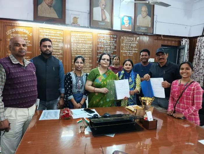 title RDS College RDS College शिक्षण संस्थान के सर्वांगीण विकास के लिए पिरामल फाऊंडेशन के साथ समझौता