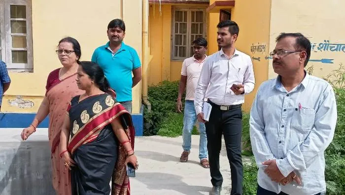 RDS College का औचक निरीक्षण शिक्षा उपनिदेशक डॉ अर्चना द्वारा