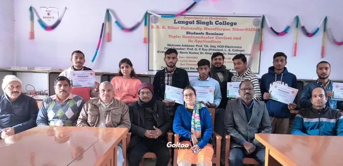 title LS College LS College इलेक्ट्रॉनिक्स विभाग में सेमीकंडक्टर अनुप्रयोगों पर एक विभागीय सेमिनार का आयोजन