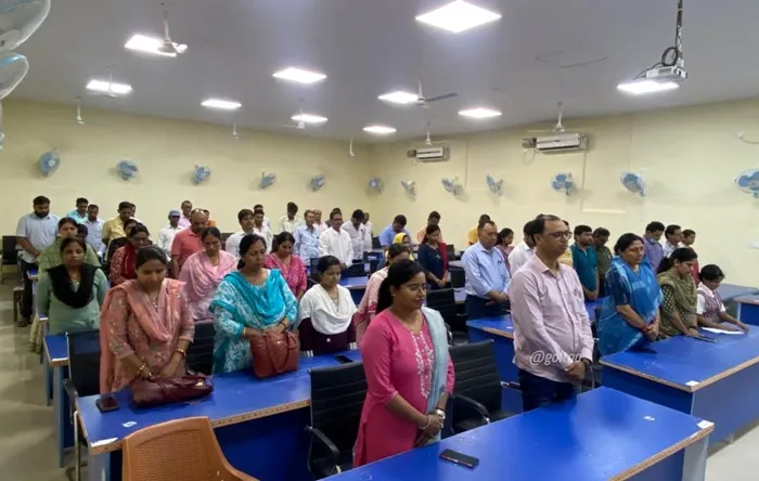 title RDS College पूर्व प्रोफेसर राम सागर मिश्र के निधन पर RDS College में शोक सभा आयोजित