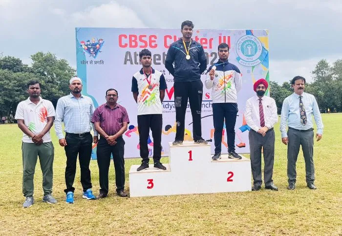 title CBSE Cluster Athletics रौनक कुमार गुप्ता को CBSE Cluster Athletics में मिला गोल्ड मेडल