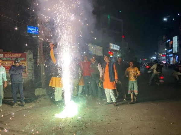 title Bihar Election Bihar Election : बिहार चुनाव परिणाम पर मुजफ्फरपुर में जश्न, गिरिराज चौक पर एनडीए समर्थकों ने मनाया भव्य उत्सव