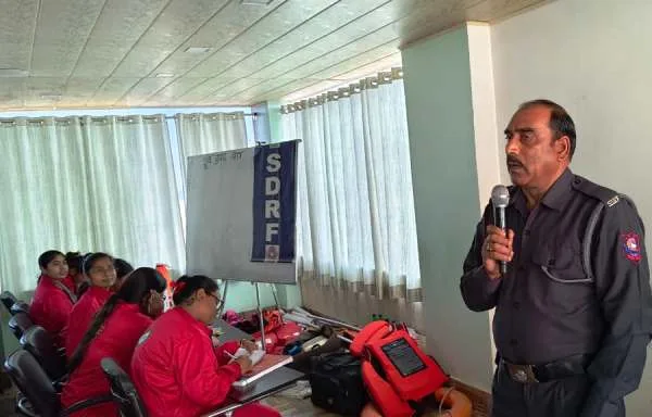 Yuva Apda Mitra प्रशिक्षण कार्यक्रम – मु़ज़फ़्फ़रपुर के युवा ले रहे प्रशिक्षण