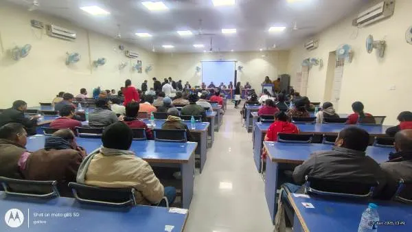 RDS College कर्मी श्री नागेंद्र प्रसाद चौधरी को सेवानिवृत्ति पर दी गई भावभीनी विदाई