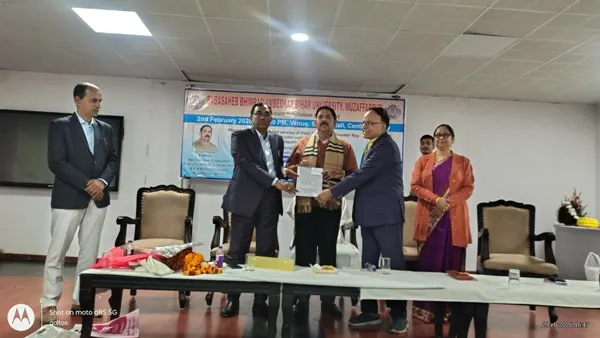 BRA Bihar University में पीजी अंग्रेजी विभाग में विदाई समारोह एवं नये विभागाध्यक्ष का पदभार ग्रहण, सीनेट हॉल में सम्मान समारोह