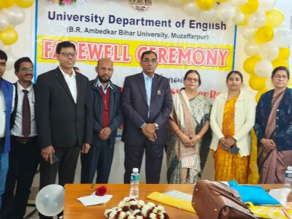 BRA Bihar University में पीजी अंग्रेजी विभाग में विदाई समारोह एवं नये विभागाध्यक्ष का पदभार ग्रहण, सीनेट हॉल में सम्मान समारोह