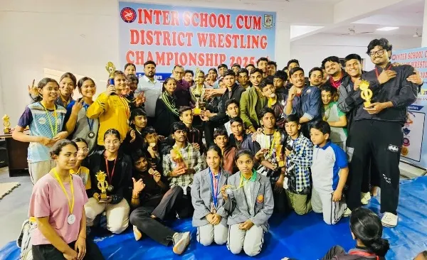 Inter School Wrestling में जी डी मदर इंटरनेशनल स्कूल बना ओवरऑल चैंपियन