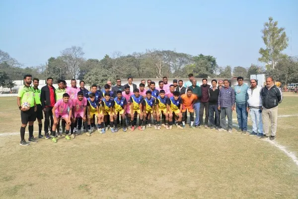 Lalit Vijay Memorial Football Tournament : सिवान ने मुजफ्फरपुर को हराकर फाइनल में बनाई जगह