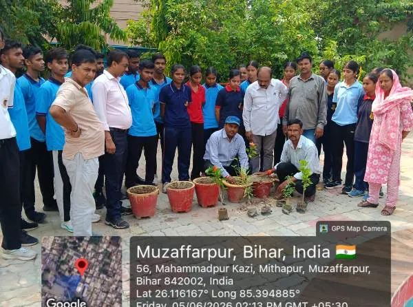 Woeld Environment Day पर नीतीश्वर महाविद्यालय में वृक्षारोपण