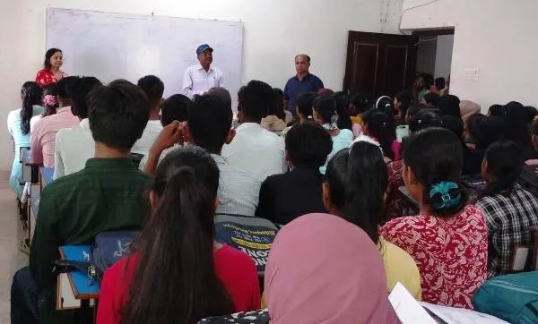 title Nitishwar College Nitishwar College में इतिहास विभाग का दीक्षारंभ समारोह आयोजित