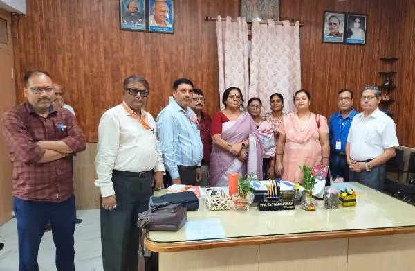RBBM College में सर्वाइकल कैंसर जागरूकता गोष्ठी आयोजित