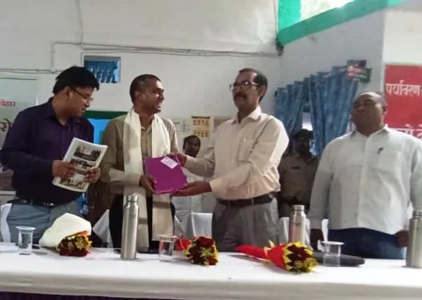 title Vaishali Forest Division Vaishali Forest Division में नए DFO प्रतीक आनंद का स्वागत, डॉ. सत्येन्द्र कुमार ने अमित कुमार के कार्यकाल की सराहना की