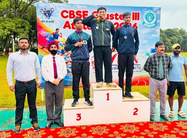 Muzaffarpur के युवा एथलीट आरव चौधरी ने CBSE क्लस्टर एथलेटिक्स में जीता गोल्ड
