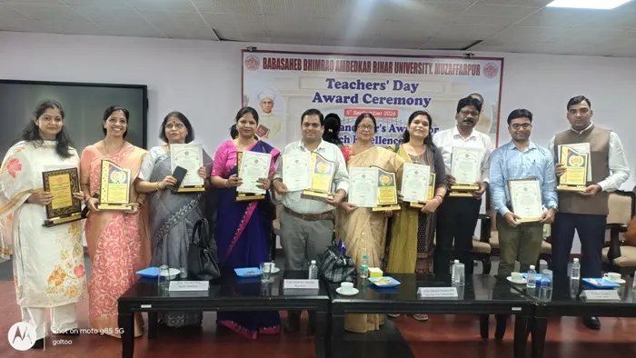title brabu Teachers' Day पर BRABU में Research Excellence Award