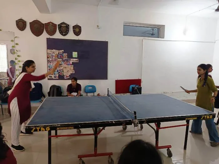 title MDDM College MDDM College में खेल विभाग द्वारा छात्राओं के बीच खेलकूद प्रतियोगिता का आयोजन