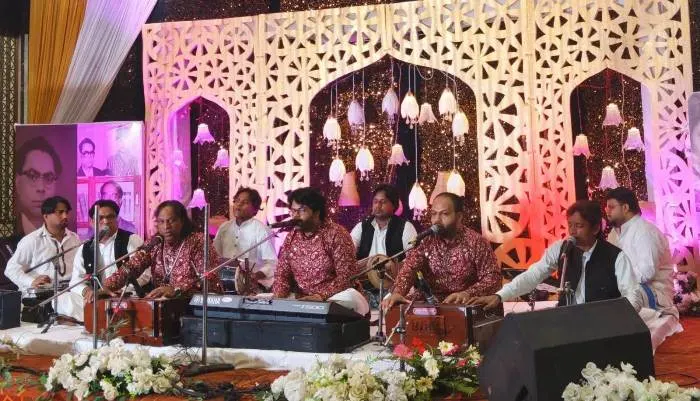 Muzaffarpur में विश्व प्रसिद्ध कुतबी ब्रदर्स की सूफियाना कव्वाली ने बांधा समां