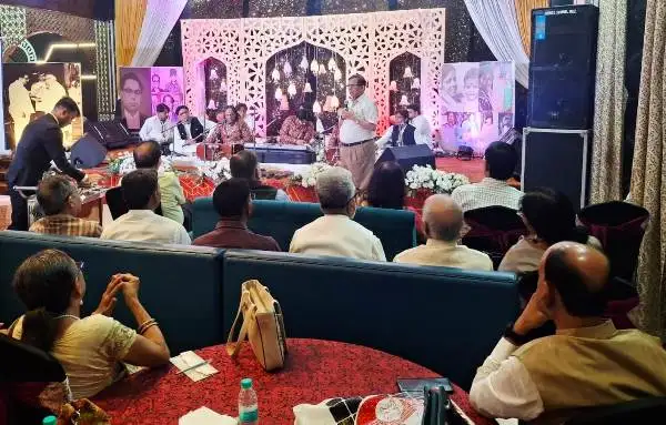 title Muzaffarpur Muzaffarpur में विश्व प्रसिद्ध कुतबी ब्रदर्स की सूफियाना कव्वाली ने बांधा समां