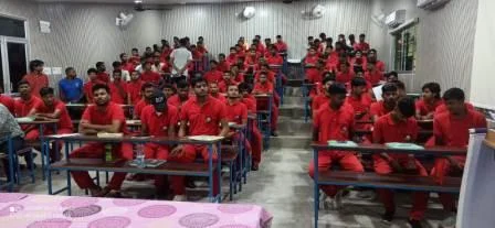 Muzaffarpur में रक्तदान व कैंसर जागरूकता अभियान, युवा आपदा मित्रों को विशेषज्ञों ने दिए बचाव के टिप्स
