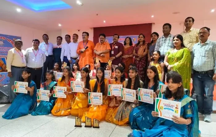 Bharat Vikash Parishad द्वारा आयोजित समूह गान एवं लोकगीत प्रतियोगिता में संत कोलंबस सीनियर स्कूल ओवरऑल चैंपियन