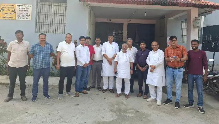 title Muzaffarpur Muzaffarpur में शिक्षक संवाद, प्रो. संजय कुमार सिंह ने शिक्षकों की समस्याओं को सदन तक पहुंचाने का दिया भरोसा