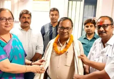 LS College में पूर्व रसायन विभागाध्यक्ष की सेवानिवृत्ति पर सम्मान समारोह एवं पौधरोपण कार्यक्रम