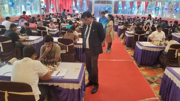 Bihar Jr Fide Rating Chess : मधुबनी के अनुभव मिश्रा और पटना की अदिबा उल्लाह शीर्ष पर, नव्या गोयन ने किया उलटफेर