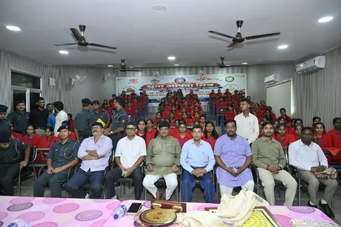 Muzaffarpur में युवा आपदा मित्र प्रशिक्षण शिविर का भव्य समापन, प्रशिक्षित युवाओं को मिली जिम्मेदारी की सीख